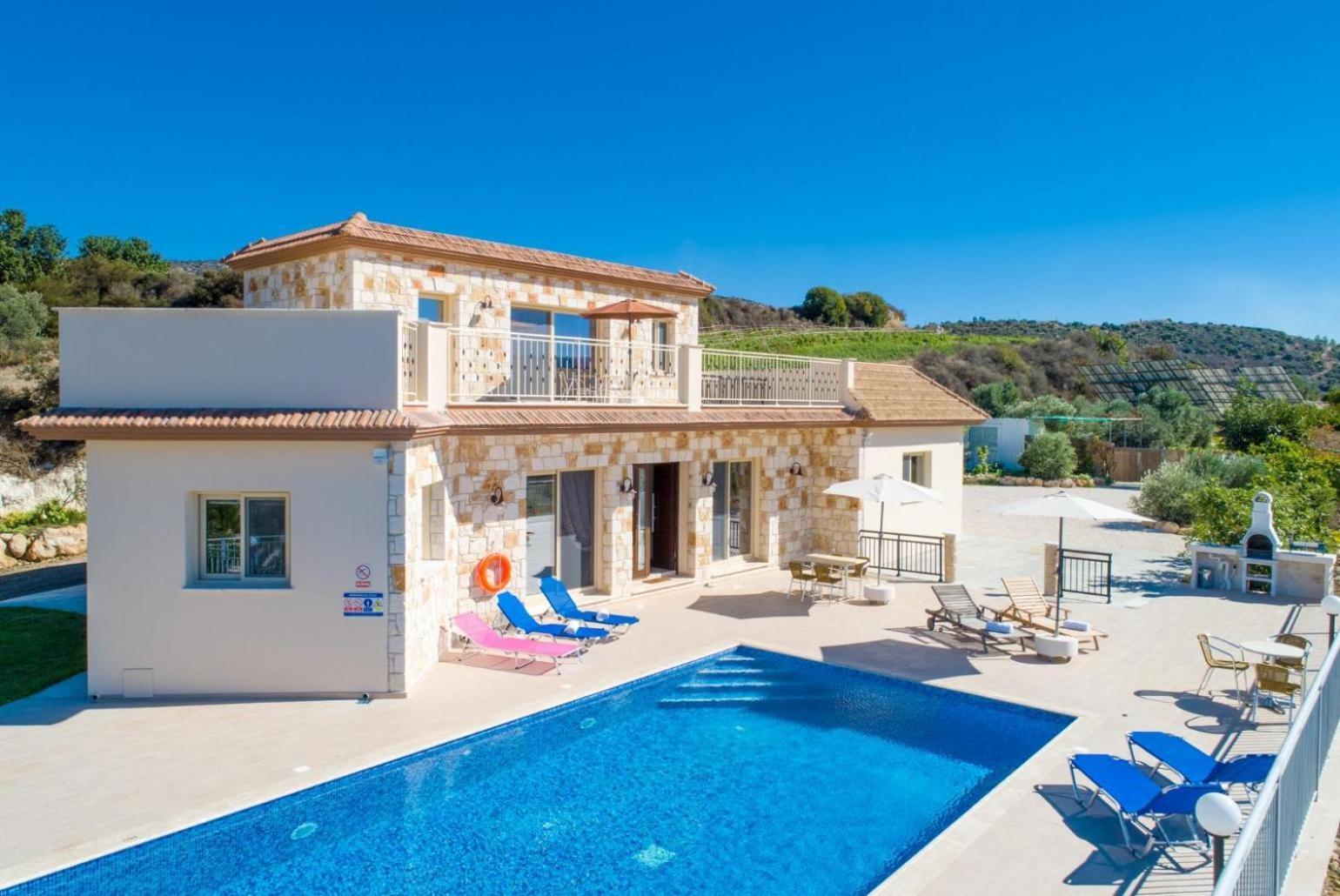 Villa Christel Lachi Exterior photo